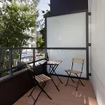 Aleja Solidarnosci 60B By Noclegi Renters