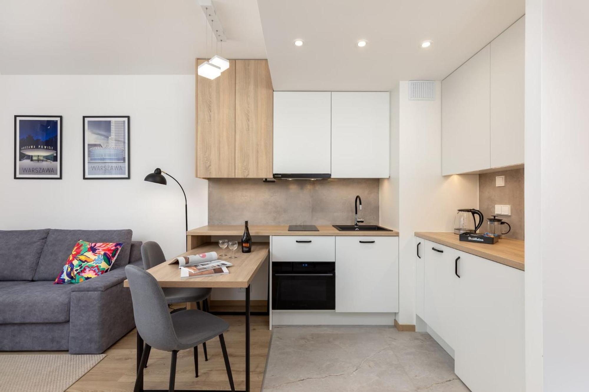 Aleja Solidarnosci 60b By Renters Apartment Warschau